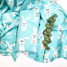 Load image into Gallery viewer, A 70% bamboo baby swaddle baby muslin blanket quality better than Aden Anais Baby Multi-use big diaper Blanket Infant Wrap