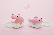 Load image into Gallery viewer, Baby Solid Pacifier Box Portable Cute Whale Shape Kids Pacifier Nipple Cradle Holder Travel Storage Case PP Plastic Pacifier Box
